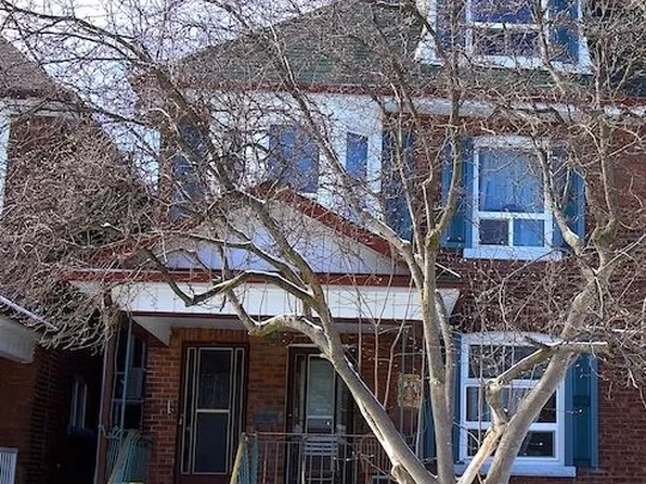 32 Beatrice St #Basement, Toronto, ON M6J 2T3