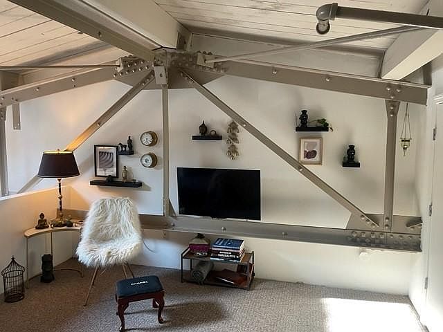 2nd image of 13 Washington St #5