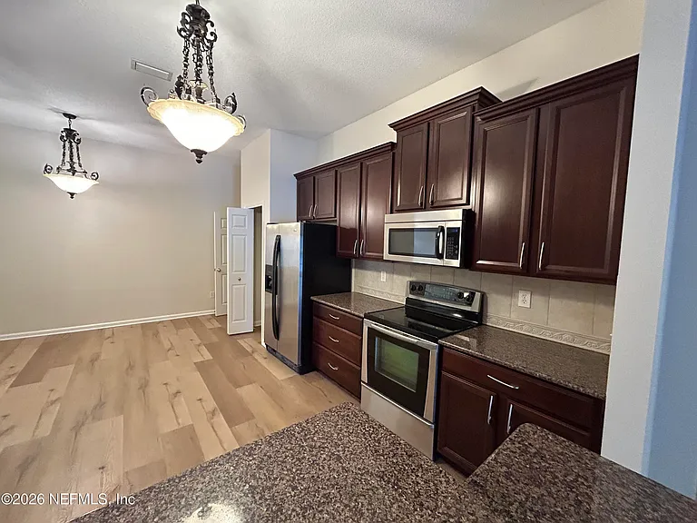 13916 Fish Eagle Dr E — Photo 24