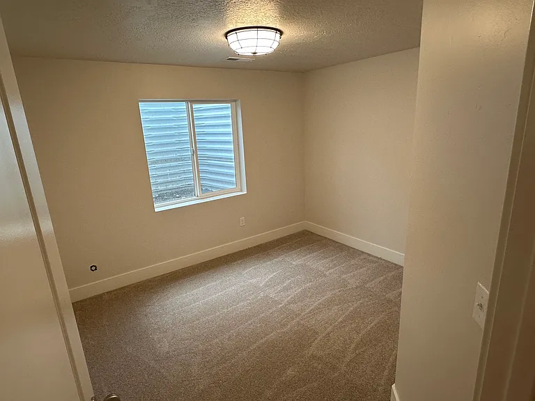 13586 S Watts Ln — Photo 6