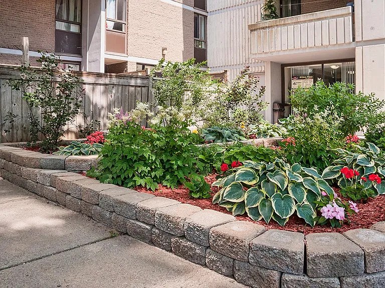 3301 Uplands Dr — Photo 4