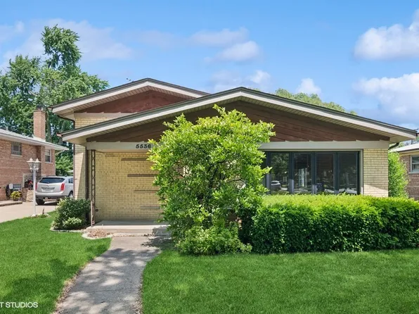5536 W 99th Pl, Oak Lawn, IL 60453