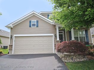 175 Wintergreen Dr, Manalapan, NJ 07726