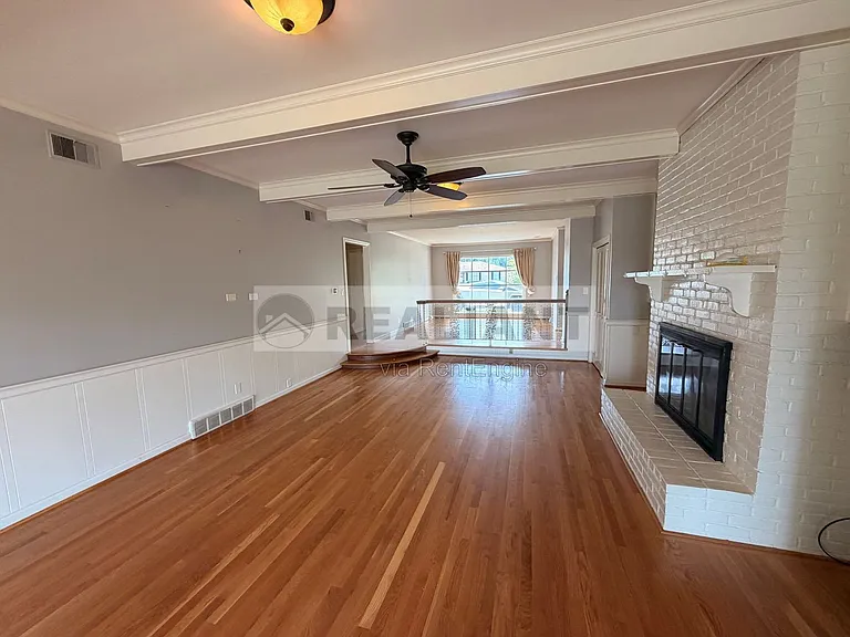 2039 Fontaine Rd — Photo 24