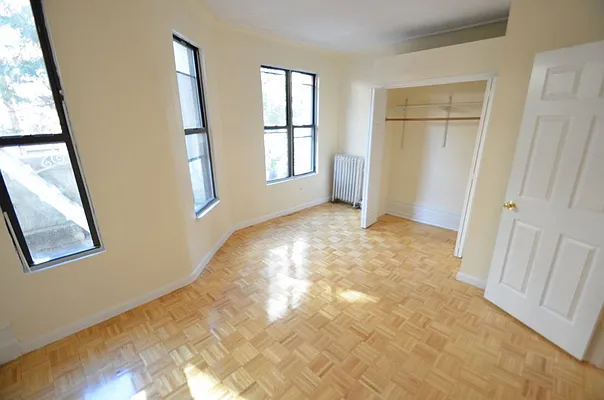 Rented by CITY SKYLINE REALTY INC | media 26