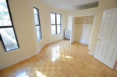 Rented by CITY SKYLINE REALTY INC