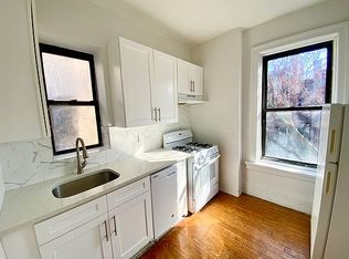 794 President St APT 4L, Brooklyn, NY 11215