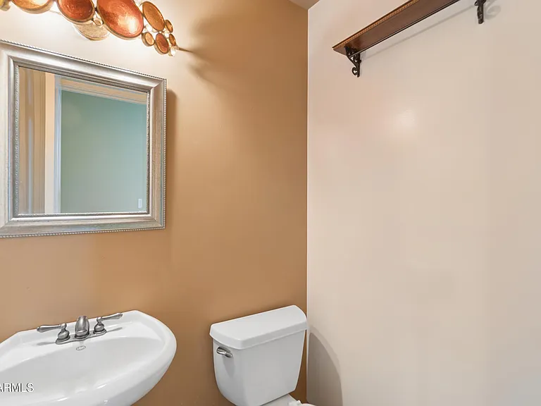 1307 E Treasure Cove Dr — Photo 28