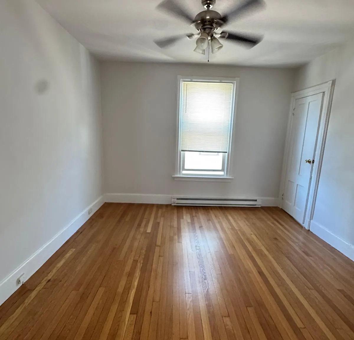 2 bed, 1200 sqft, $2,250 — Photo 3