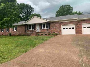 11 Woodard Dr, Jackson, TN 38305