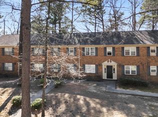 2048 Montreat Cir APT A, Vestavia Hills, AL 35216