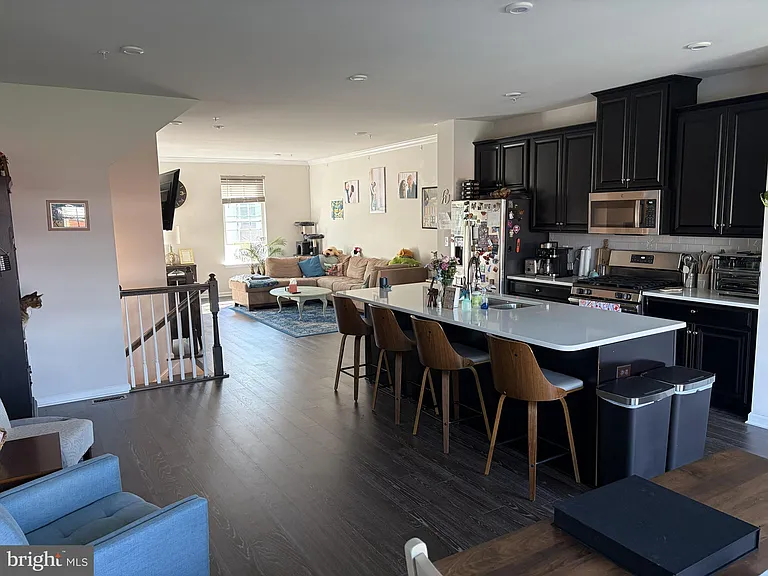 109 Almond Dr — Photo 9