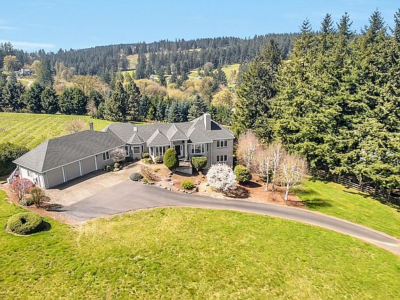 2nd image of 17535 NE Leander Dr