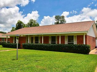 3916 Aggie Dr, Bay City, TX 77414