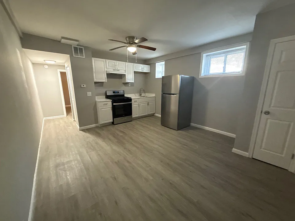 1605 Homestead St #9