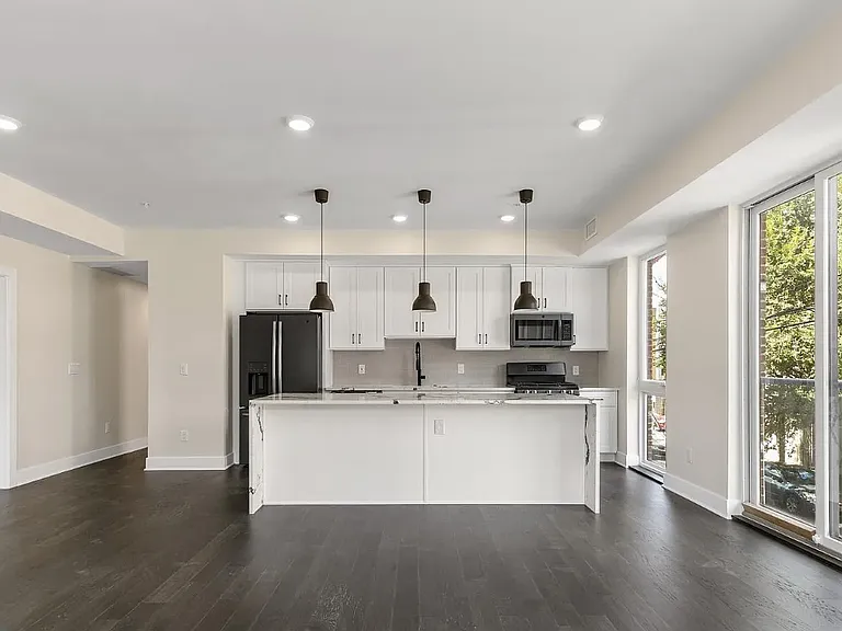 1868 Frankford Ave #201 — Photo 6
