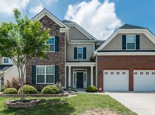 9702 Loughlin Ln, Charlotte, NC 28273