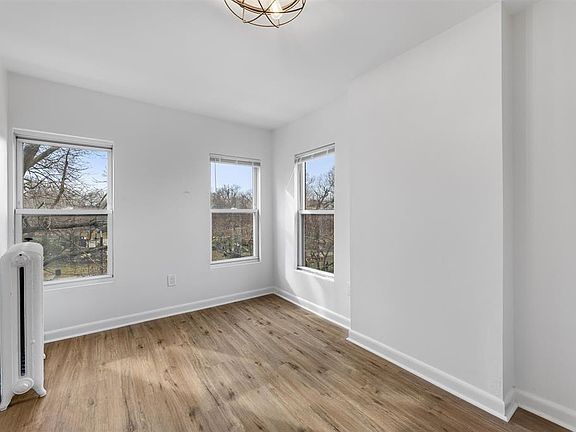 3rd image of 258 9th St Floor 2
