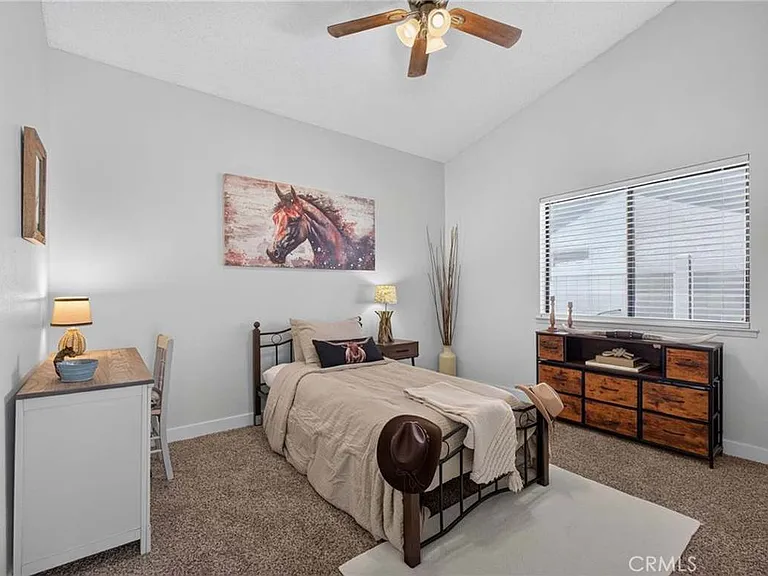 25860 Margaret Ave — Photo 8