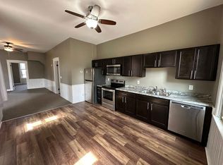 309 S 8th St, Quincy, IL 62301
