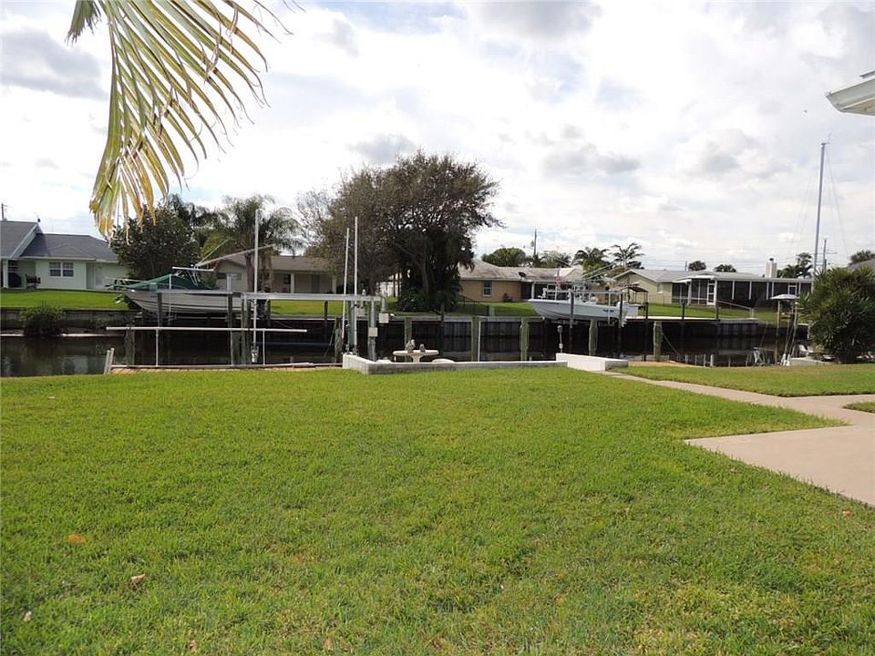 2nd image of 1354 SW Egret Way