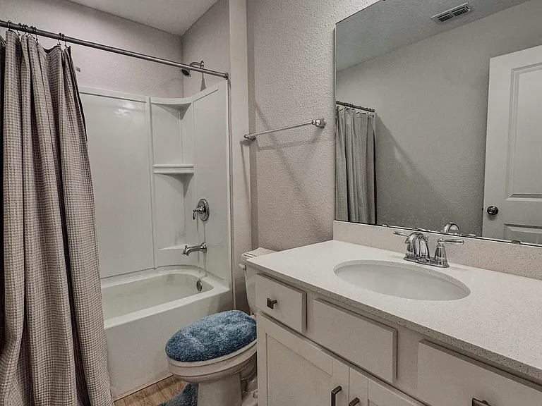 13414 Holsinger Blvd — Photo 17