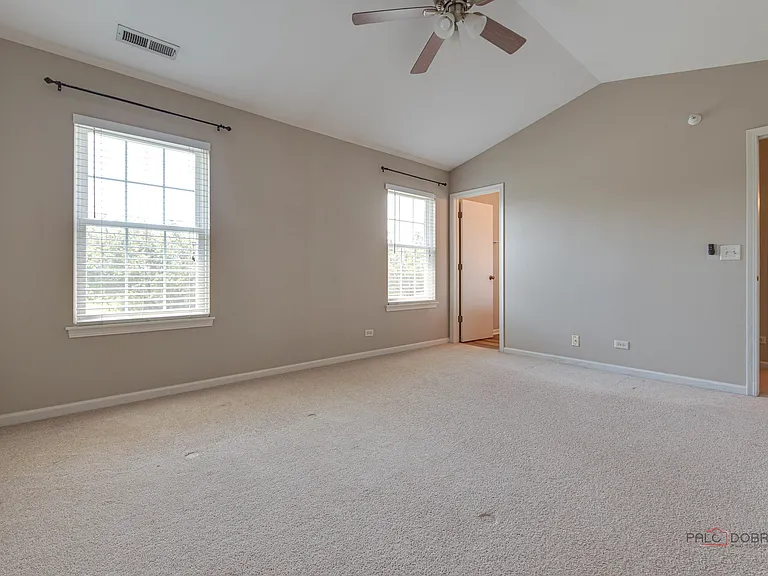 2487 Dickens Dr — Photo 18