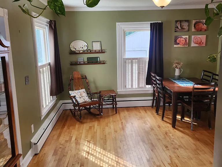 dining room with hardwood floors
