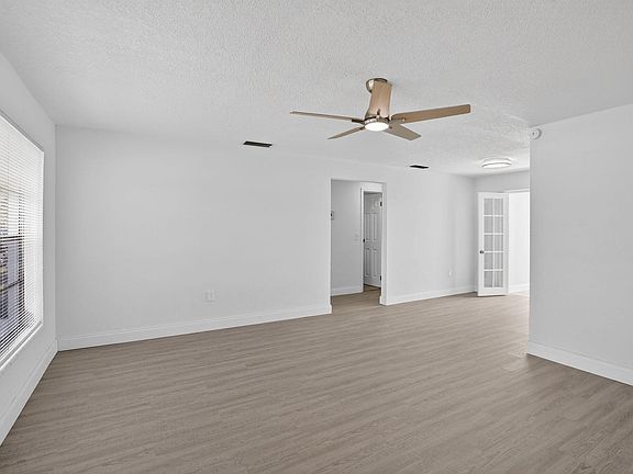4th image of 6820 NW 29th Court