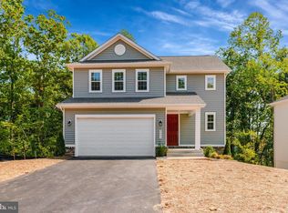 2889 White Tail Dr, Locust Grove, VA 22508