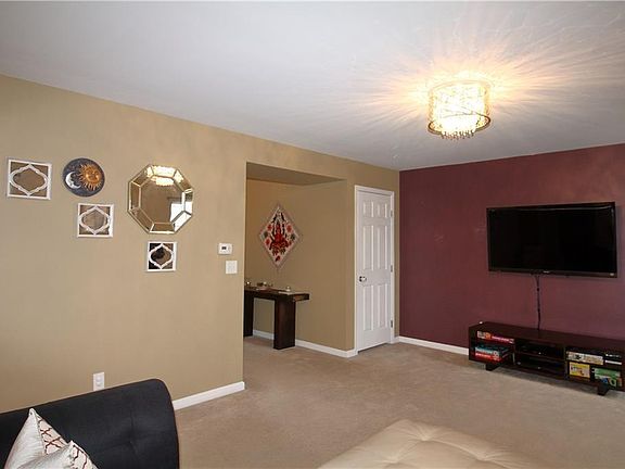 3rd image of 5476 Alfreton Dr