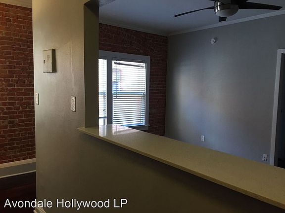 2nd image of 1825 N Cahuenga Blvd #404