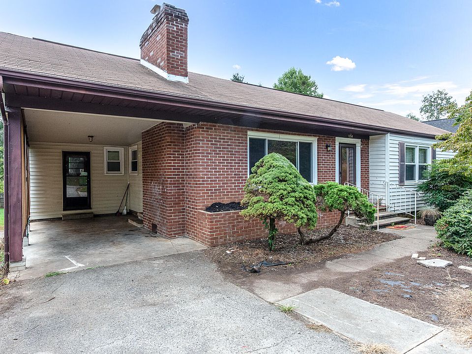 1st image of 1204 Redwood Ave