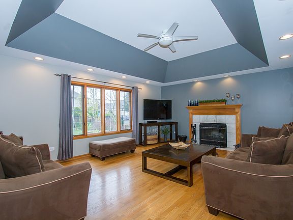 3rd image of 852 Spinnaker Dr