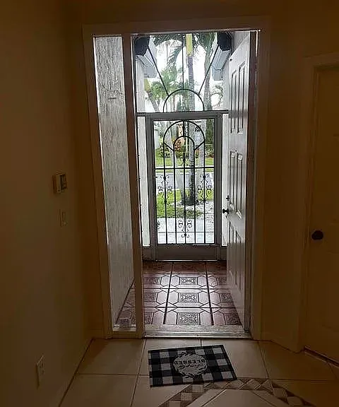 10895 Fillmore Dr — Photo 7