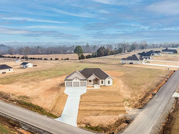 3rd image of 3 Republican Loop