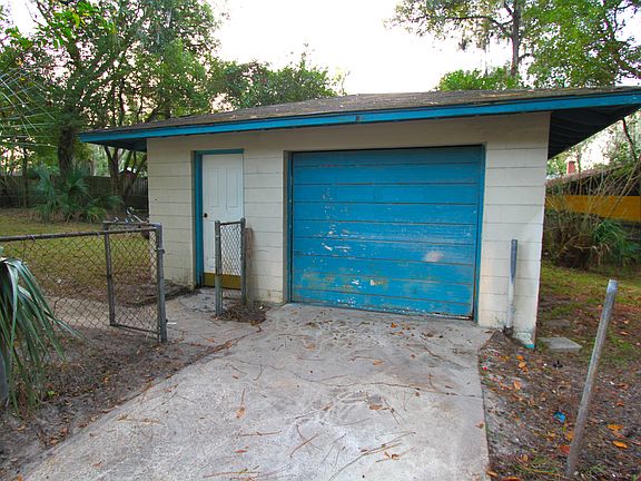 4th image of 1254 Kenmore St
