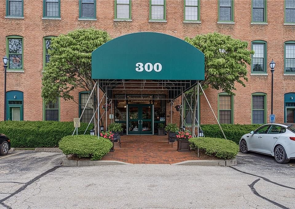 1st image of 300 Front St APT 512