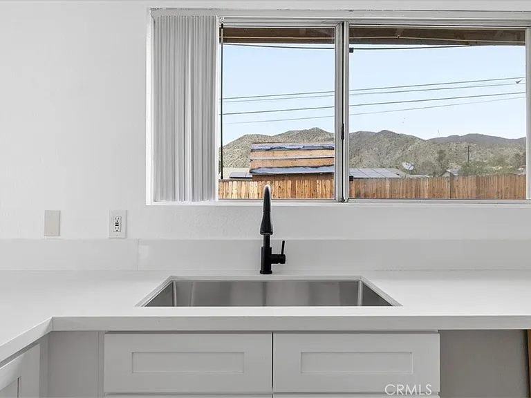 66144 Avenida Cadena — Photo 13