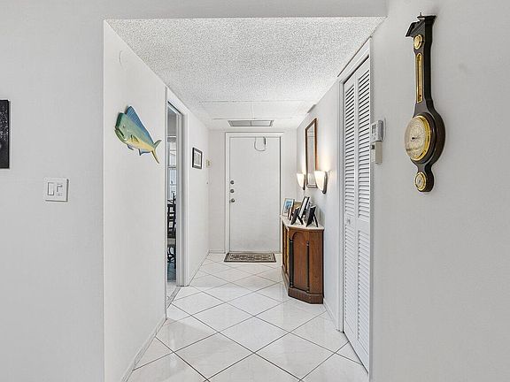 4th image of 3051 S Palm Aire Drive #106