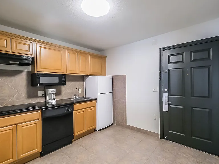 1025 Swanson St — Photo 128