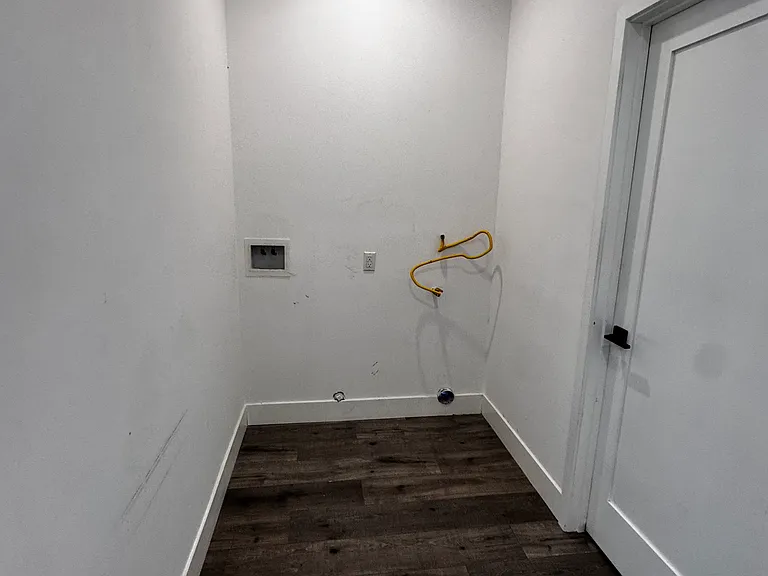 1129 N Catalina St — Photo 5