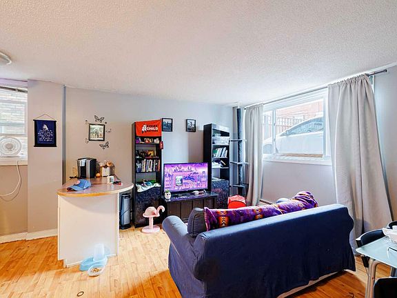 5th image of 103-1530 15th Ave SW #103