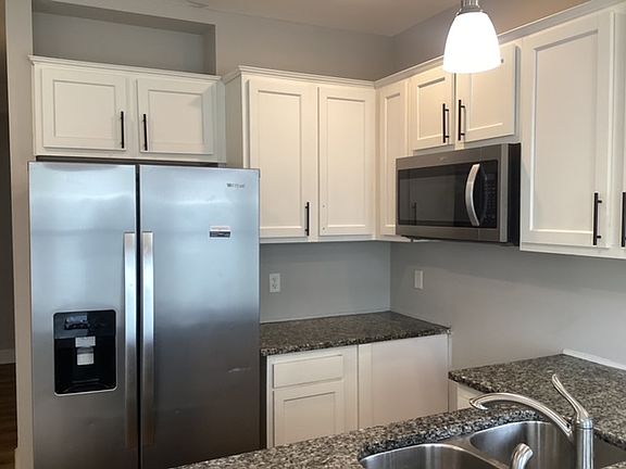 3rd image of 641 E 31st St #1