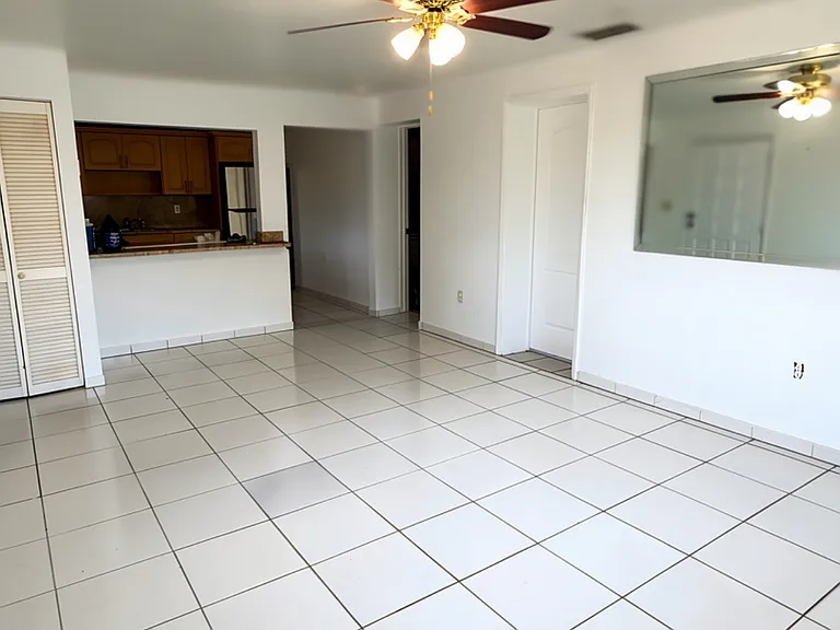 6915 SW 22nd St #6915 — Photo 2