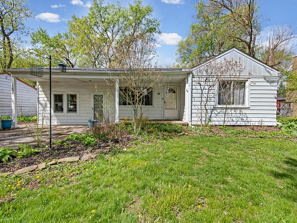 1st image of 20435 Louise St