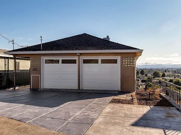 2nd image of 9931 Lawlor St