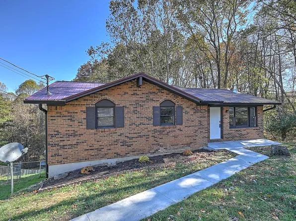 10117 Oakwinds Cir, Bristol, VA 24202