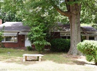 2915 Greenway Ave, Winston Salem, NC 27105