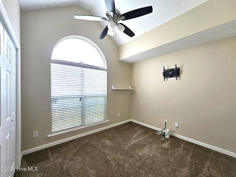 770 Michelle Ct — Photo 13